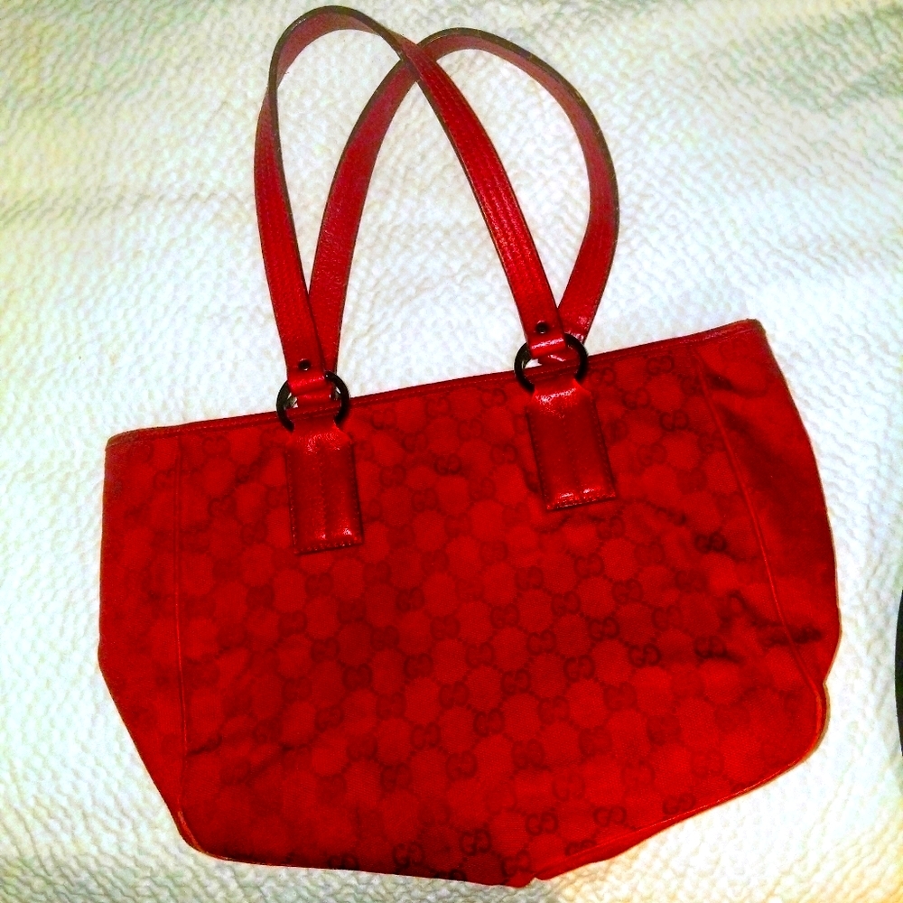 Gucci red leather handbag